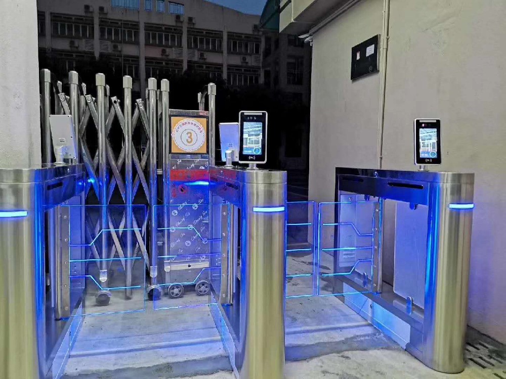 智能門禁解決方案主要體現(xiàn)以下優(yōu)勢？